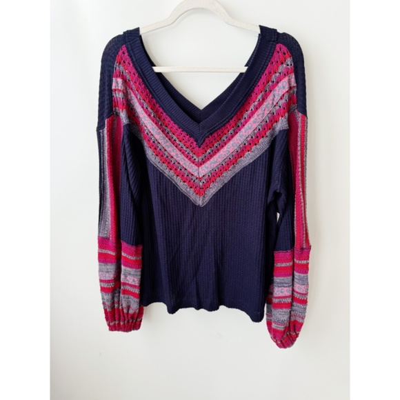 Free People Copenhagen thermal crochet knit top balloon sleeve navy red NWT M - Picture 3 of 9